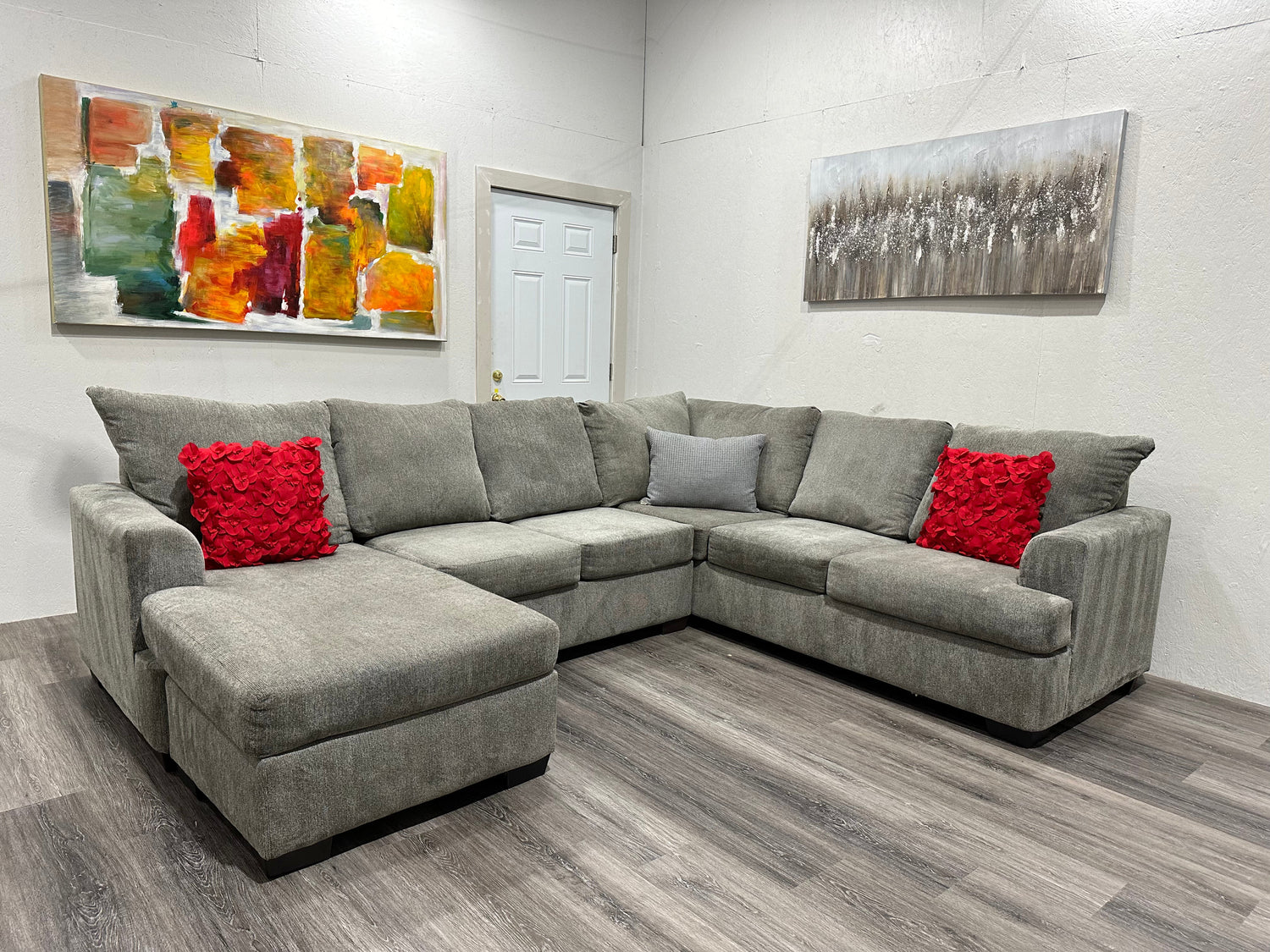 Pre-Owned | Sectionals & Sofas