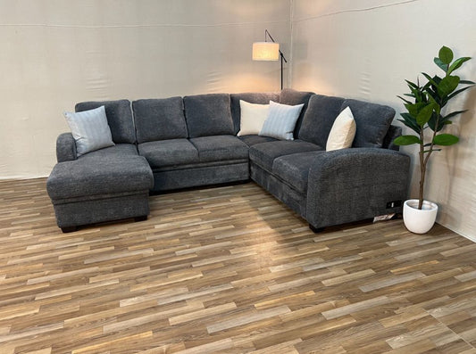 Sectional with pull out bed
