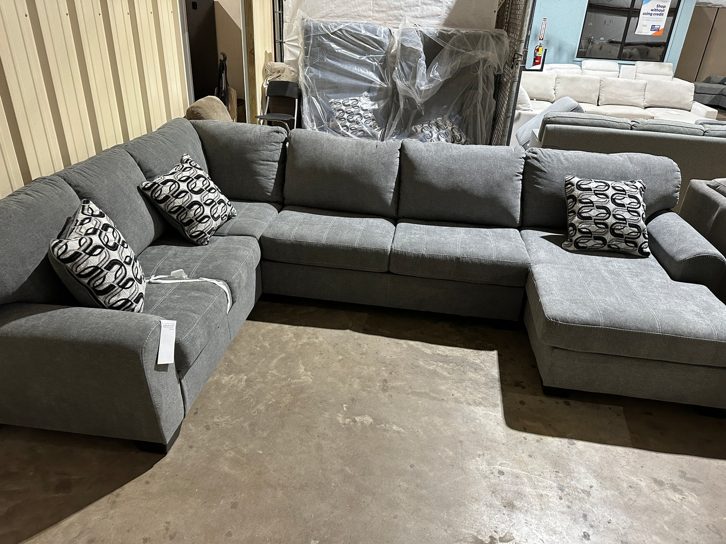 Birkdale Court 3-Piece Sectional with Chaise