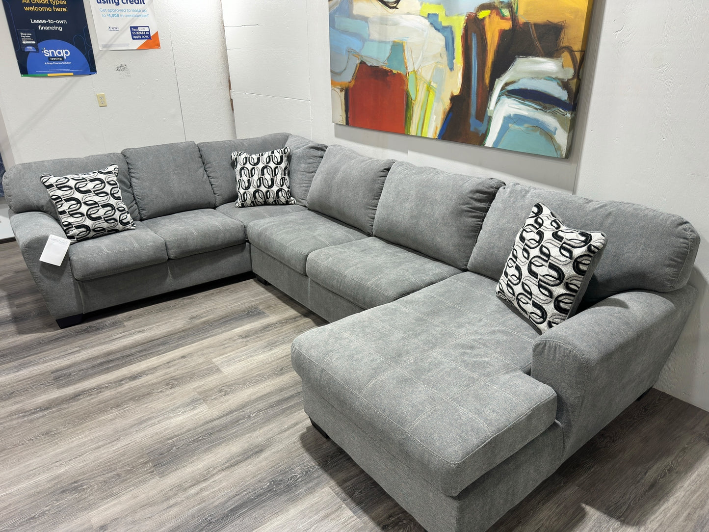 Birkdale Court 3-Piece Sectional with Chaise