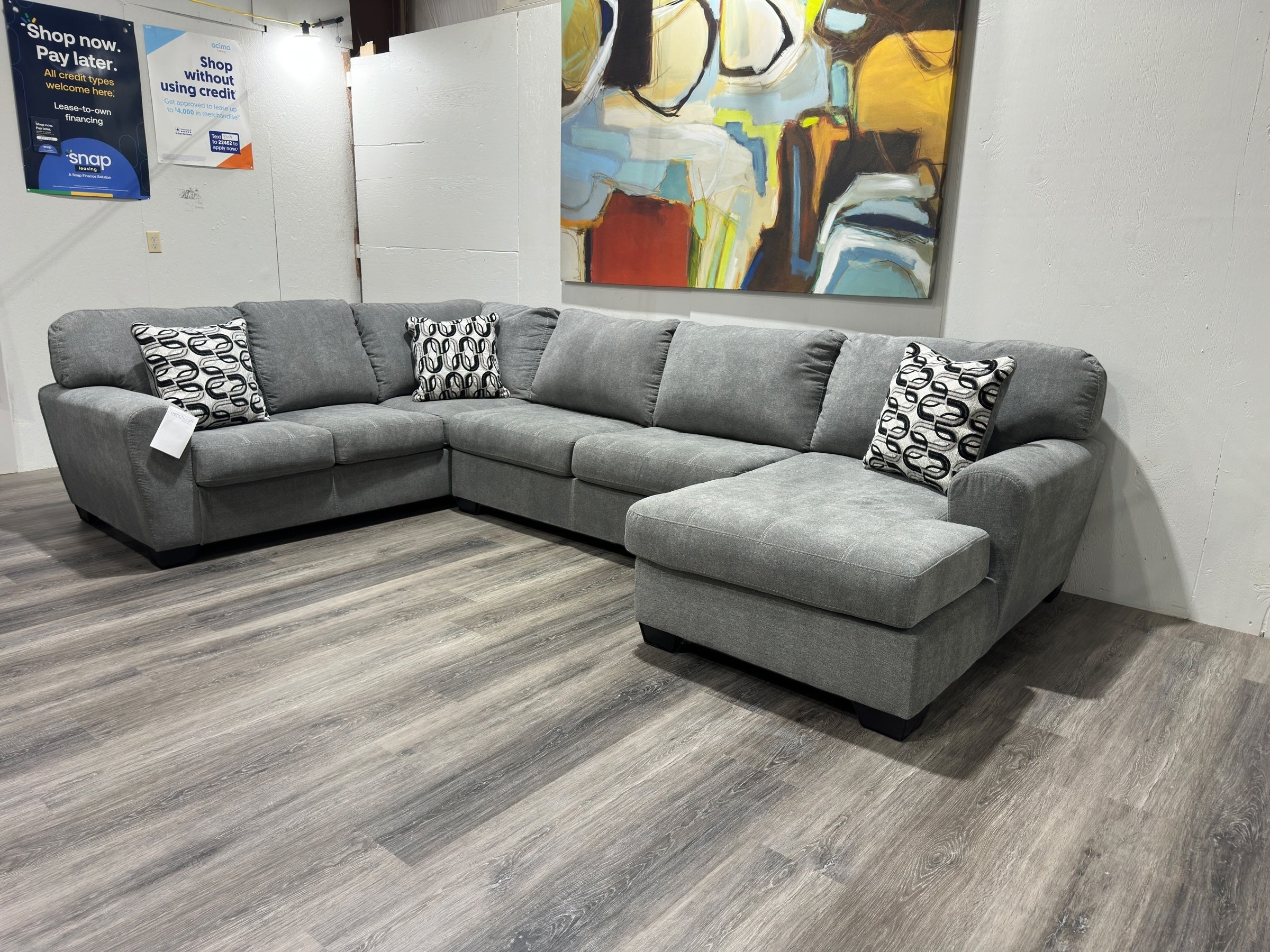Grey 3-Piece Sectional with Chaise – Zelaya's Overstock Home