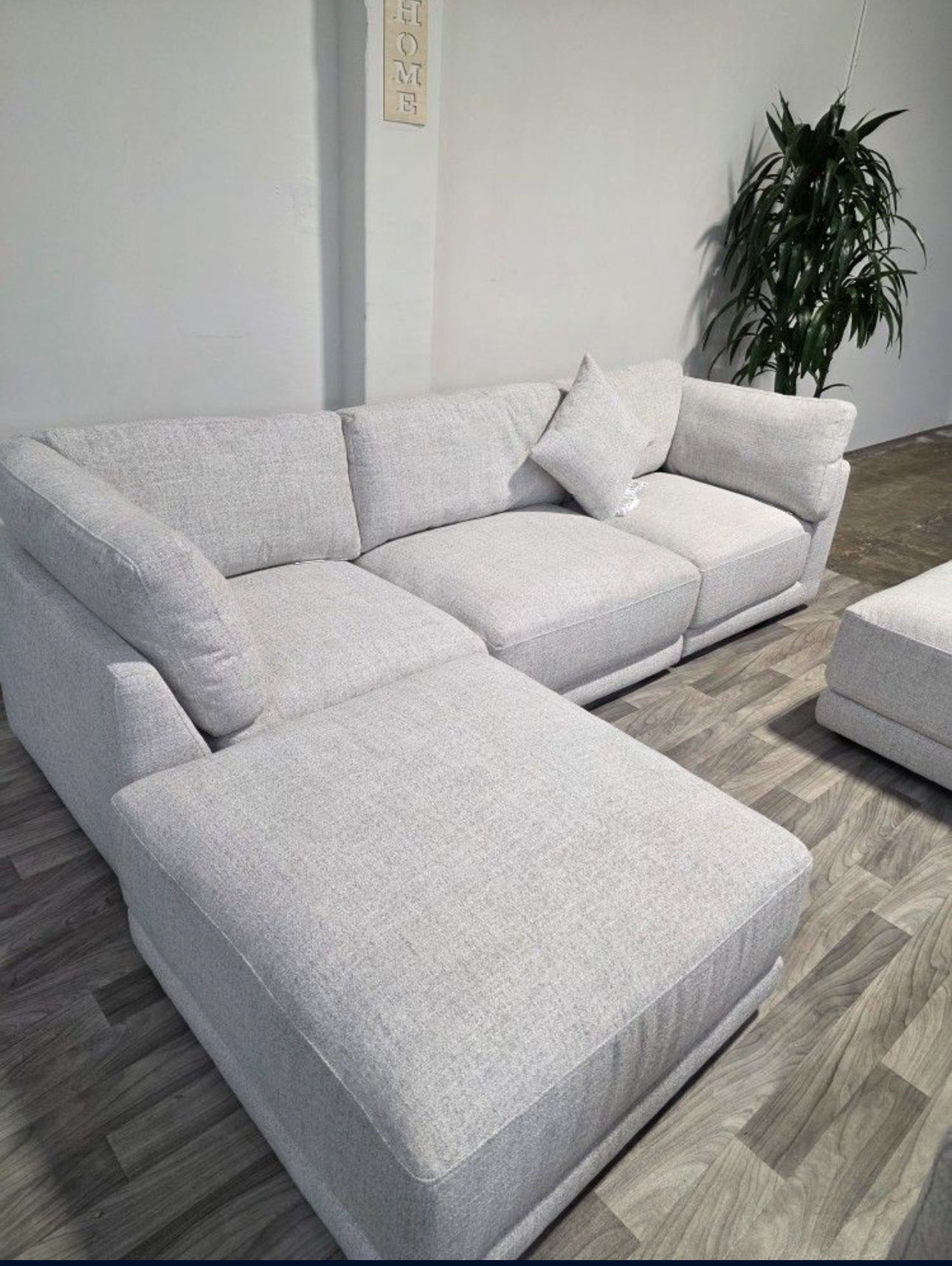DAYNA 4PC MODULAR Sectional