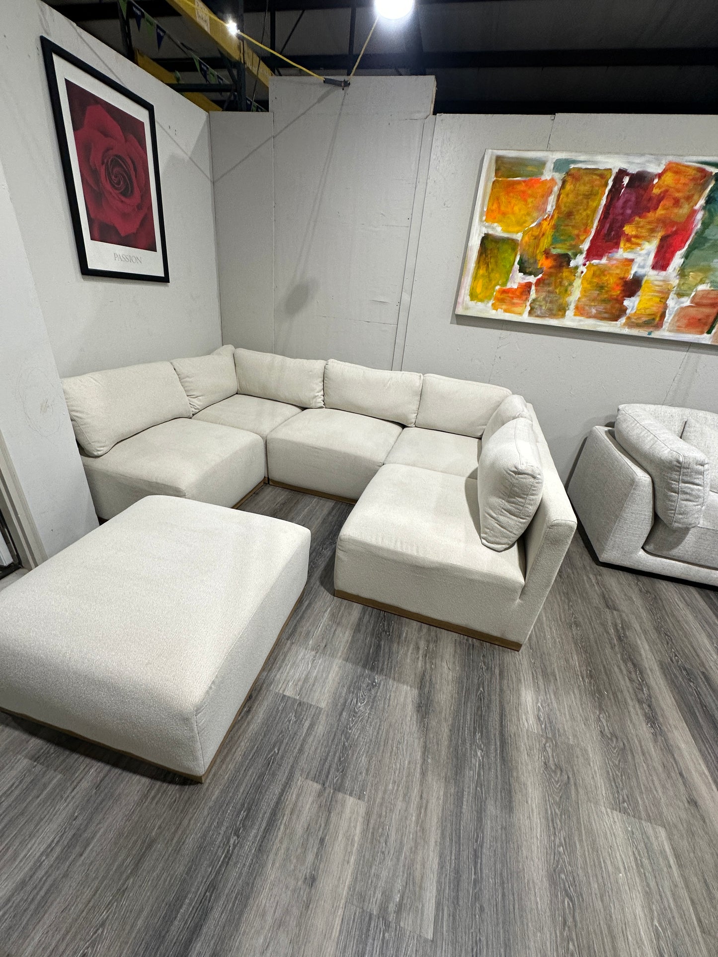 Henredon Murphy Fabric Modular Sectional with Ottoman Cream
