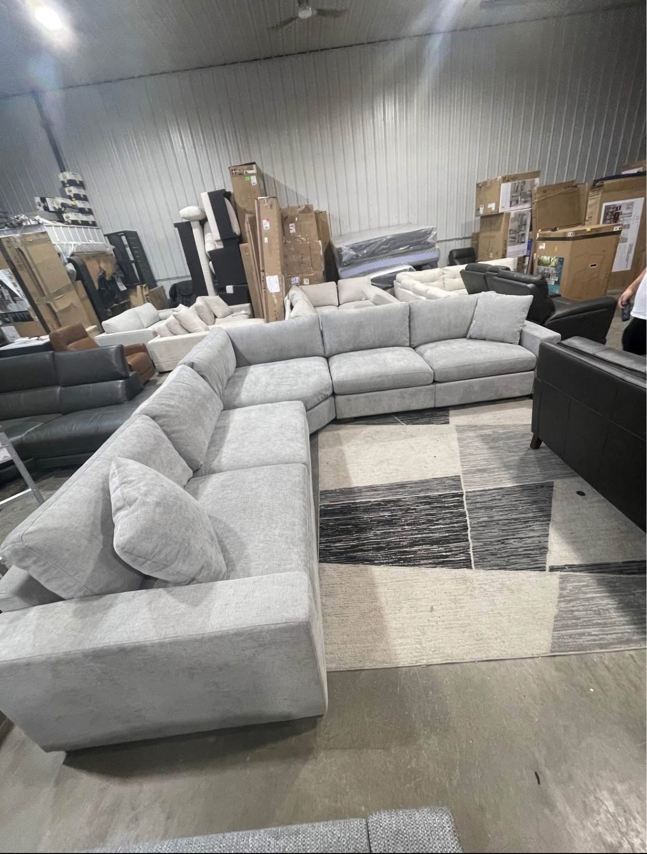 Henredon Selene 3-piece Sectional with Power Footrests