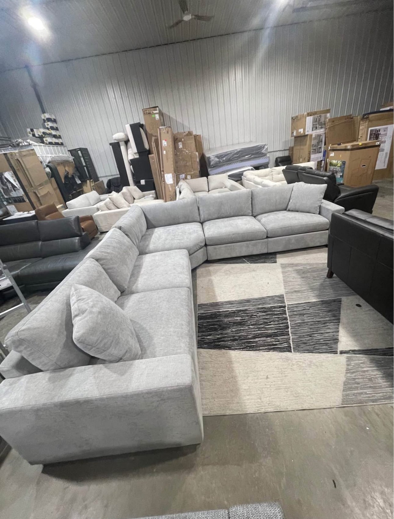 Henredon Selene 3-piece Sectional with Power Footrests