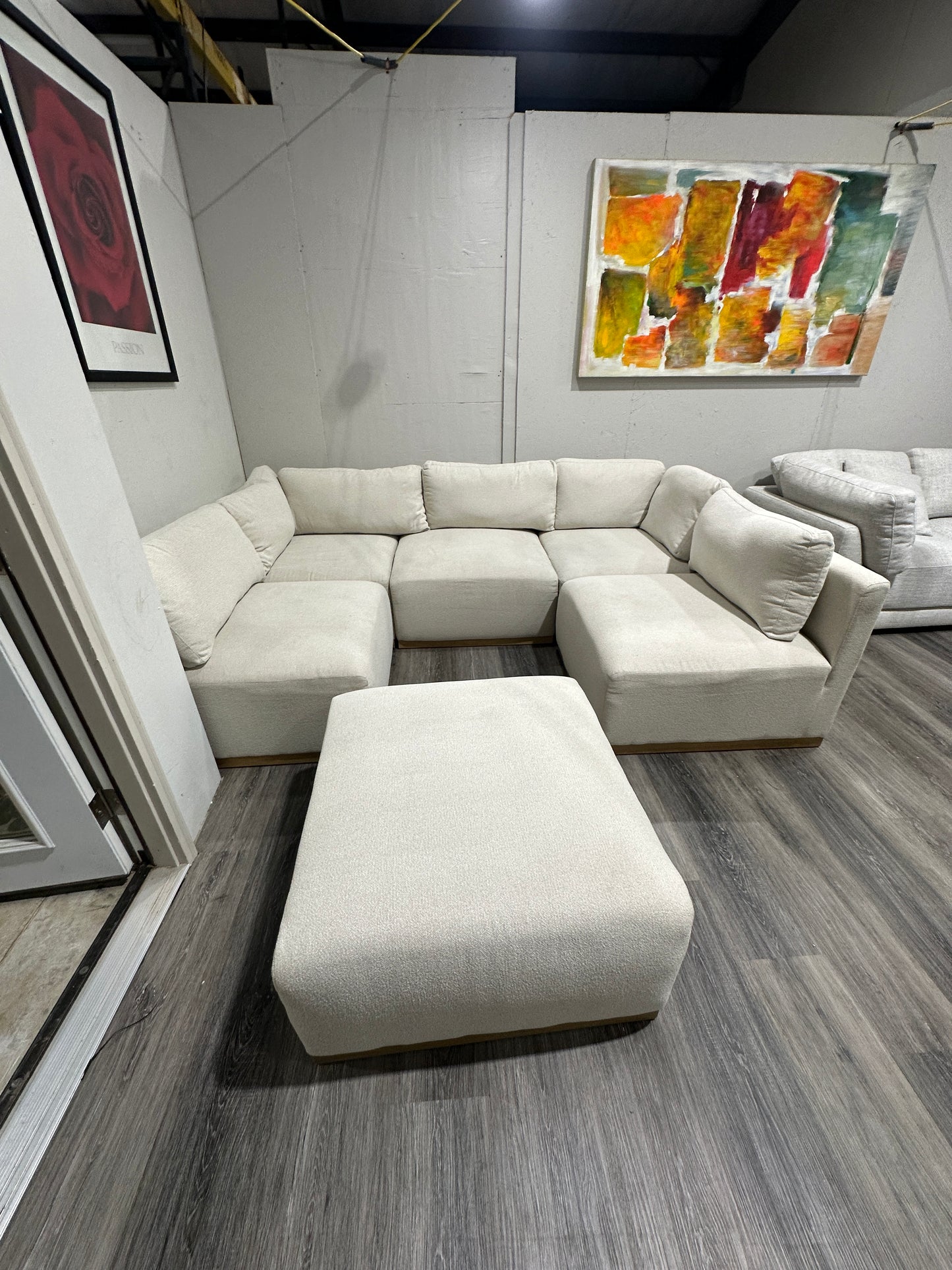 Henredon Murphy Fabric Modular Sectional with Ottoman Cream