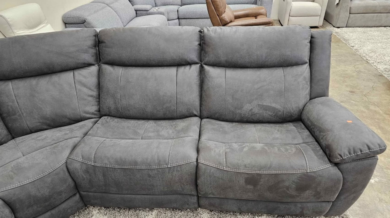 Zakary 6-piece Fabric Power Reclining Sectional With Power Headrests