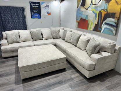 Rawcliffe 3-Piece Sectional with Ottoman